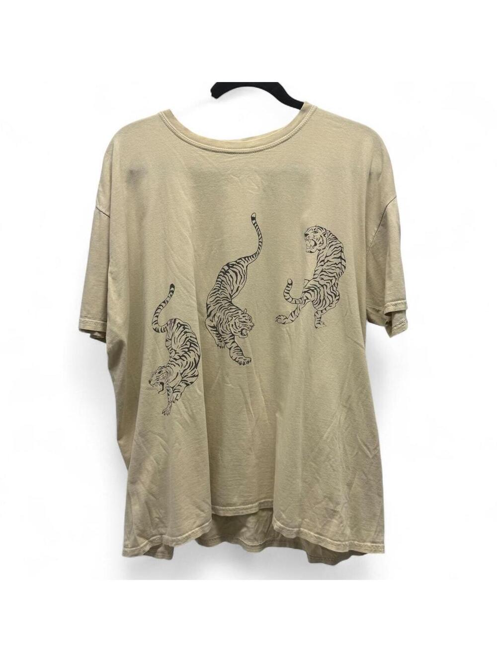 Urban Outfitters tiger tee